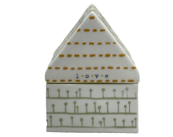 Hallmark &#39;Love&#39; ceramic house trinket box