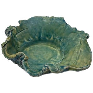 Hand built turquoise green rippled pottery bowl, Pottery catchall, Tabletop art object, Hand-formed trinket tray