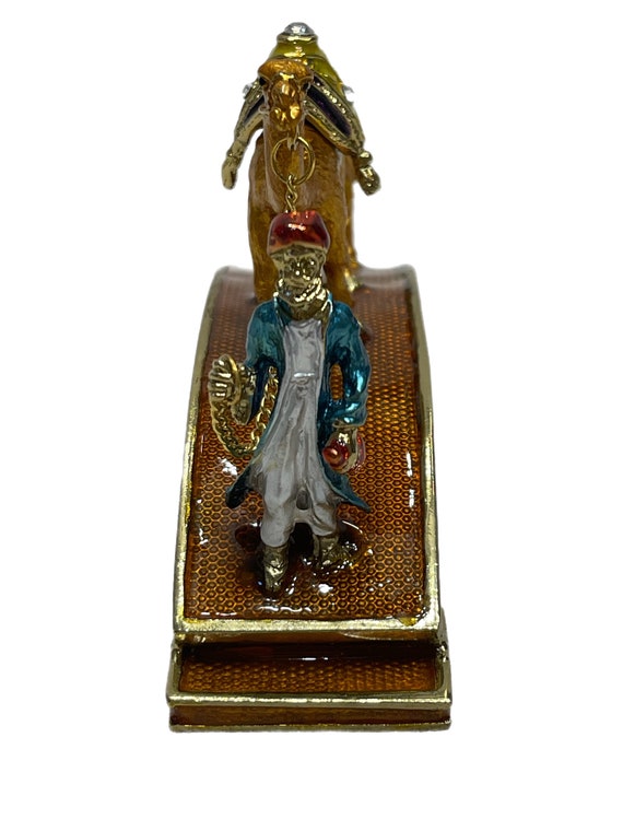 Enameled camel trader with camel caravan pill box - image 4