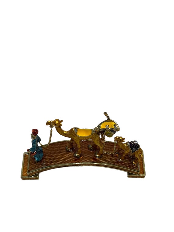 Enameled camel trader with camel caravan pill box - image 6