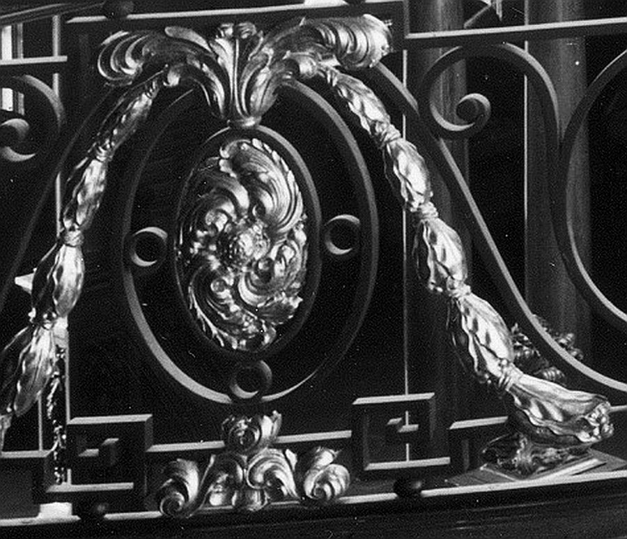 TITANIC Grand Staircase 9-pc Set of Ornaments Cast Directly From Sister ...