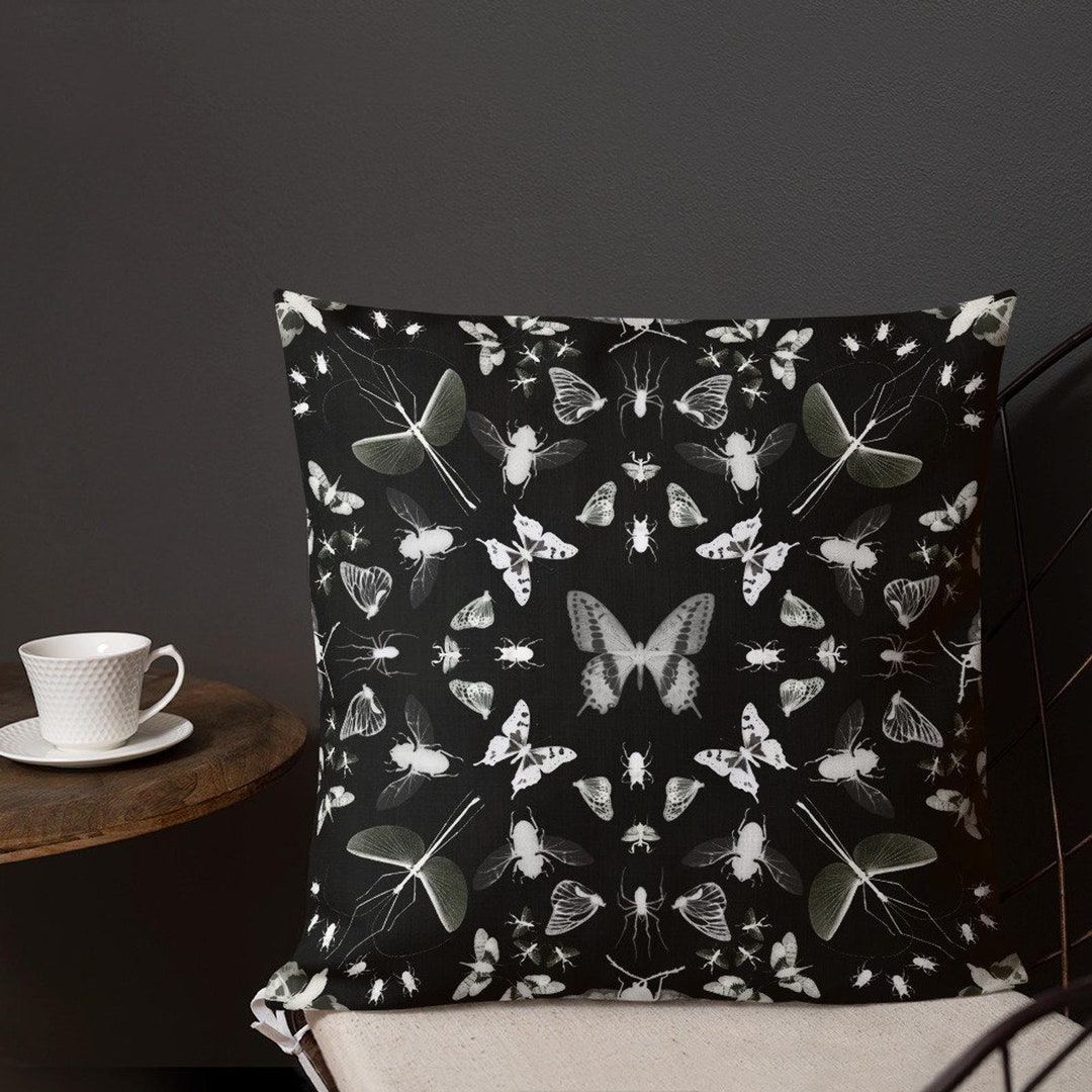 GOTHIC CUSHION COVER cojín de sofá gótico almohada - Etsy España