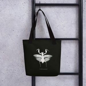 Praying mantis tote bag, black tote bag, bug gifts , reusable bag , material shopping bag
