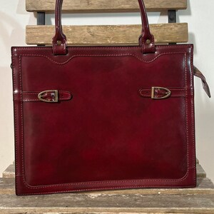 genuine vintage leather handbag I 70s I dark red bag I second-hand accessory I retro bag I chic accessory image 10