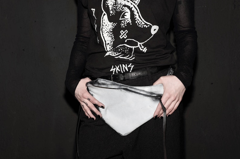 leather hip bag 031Y white