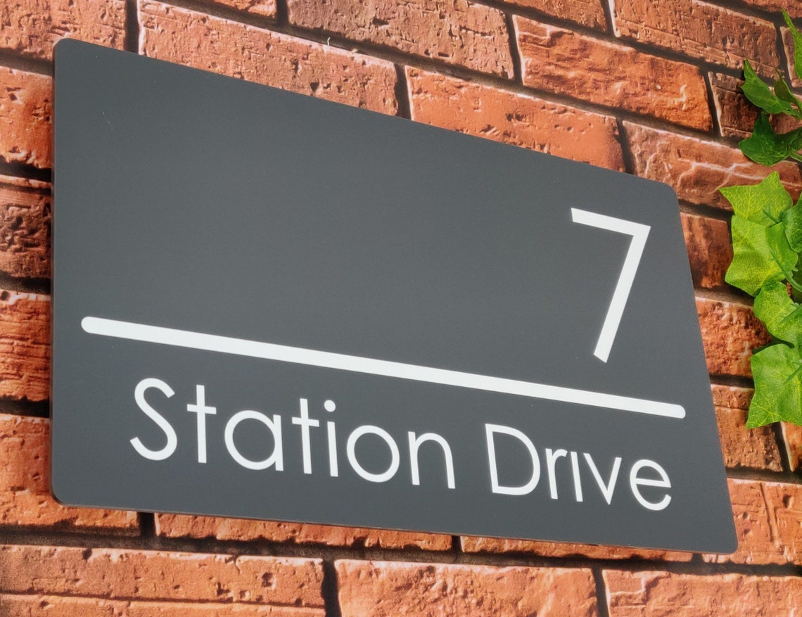 Numero Civico 3D Personalizzabile In Acrilico - Grigio Fumo E Nero Per Esterni E Interni