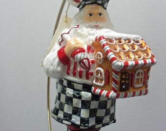 Mackenzie Childs gebak kerstman peperkoekhuis geblazen glas kerstboomornament nieuw in erfstukdoos gemaakt in Polen gepensioneerd zeldzaam