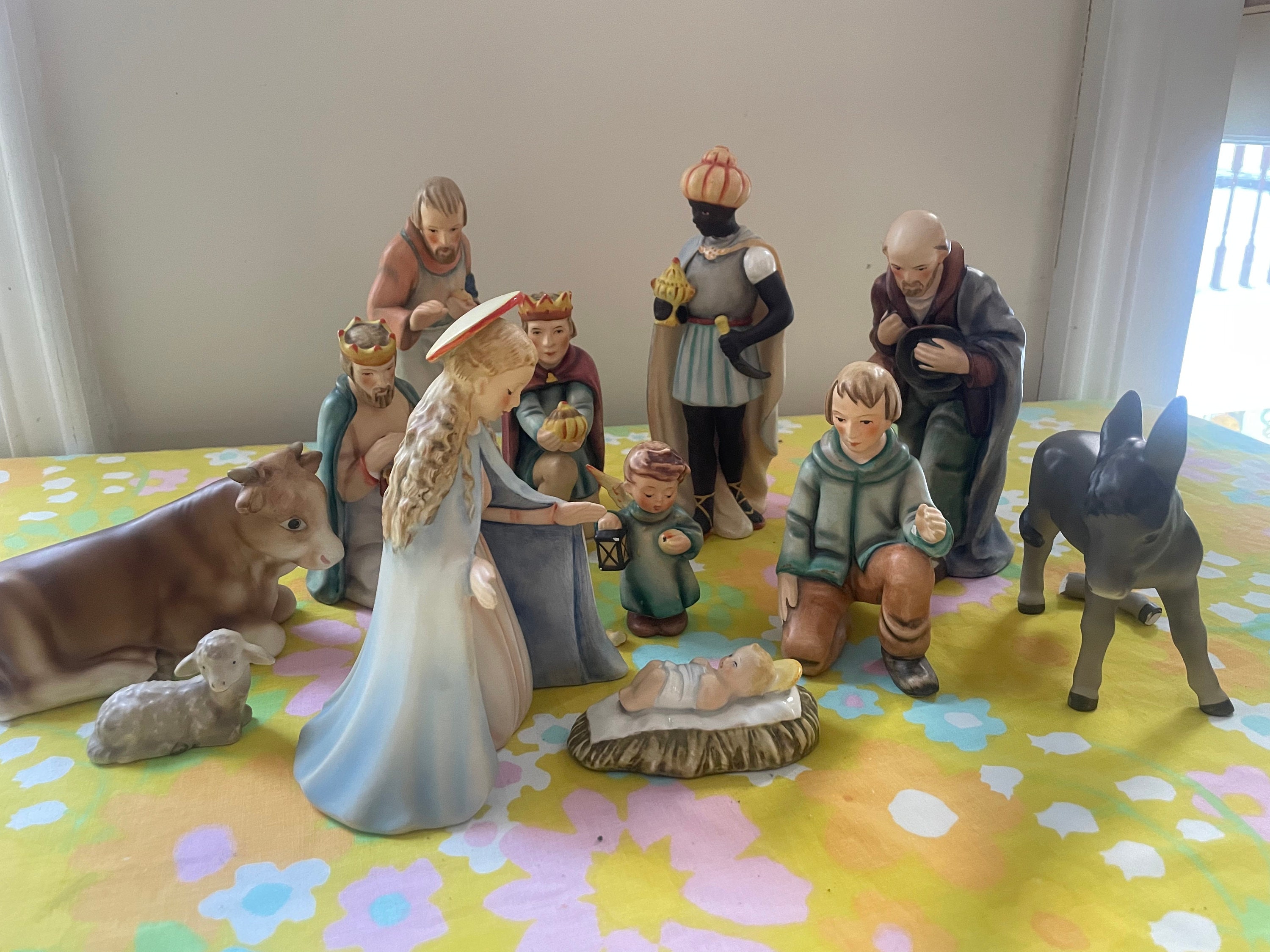 Goebel Nativity Set Large Pieces Christmas Porcelain Mary Goebel Nativity Set Large Pieces Christmas Porcelain Mary