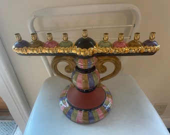 Mackenzie Childs Menorah Torquay Keramik Designer lila Gold selten im Ruhestand repariert