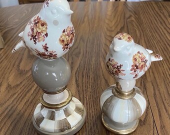 Juego de 2 topiarios de pájaros de Mackenzie Childs, rosa inglesa, decoración de mesa primaveral, diseñador de decoración.