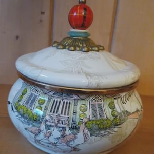 Mackenzie Childs Aurora Farm Scene emaillewerk koeien schuur kruisbloem top Fingerlakes NY bus squashpot zeldzaam en gepensioneerd