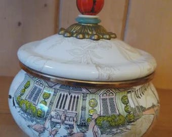 Mackenzie Childs Aurora Farm Scene enamelware cows barn finial top Fingerlakes NY Canister squash pot  rare and retired
