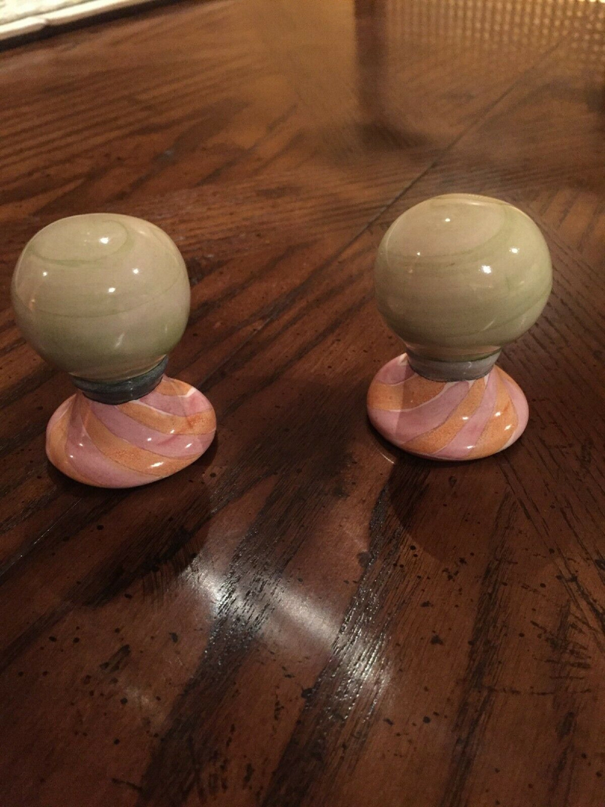 Mackenzie Childs Set Of 2 Pottery Ceramic Lamp Light Finials Mackenzie Childs Set Of 2 Pottery, Mackenzie Childs Lamp Finials