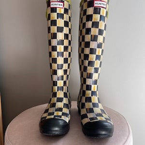 Mackenzie Childs Courtly Check Hunter Rain Boots - Size 6 or 7 rare htf wellies HTF Designer Fashion Black White Retired