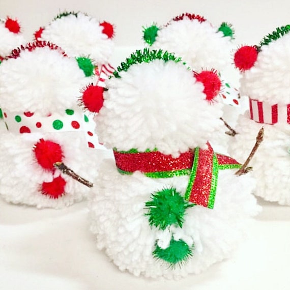 Snowman Decor, Snowman Pom Pom, Snowman Garland, Christmas Decor, Kids Christmas Decor, Classroom Holiday Decor, Winter Decor, Holiday Yarn