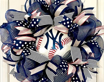 Yankees Wreath, New York Yankees Wreath, Yankees Decor, NYY Wreath. Baseball Wreath, Baseball Decor, Baseball Door Hanger