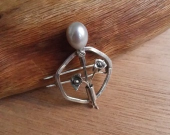 Brooch// Grey pearl, silver 925 | Unique Model | Pliers, Brooch, Pin | Gifts, Christmas, Wedding | Female, Male