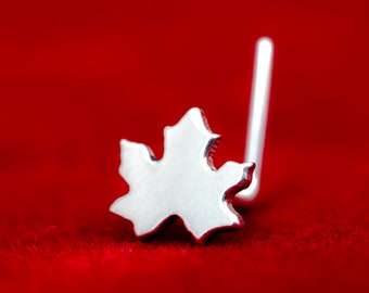 Maple leaf hand cut sterling silver nose stud. Plants lover gift. Tiny maple leaf stud. Canada gift. Nose piercing unique Canada.