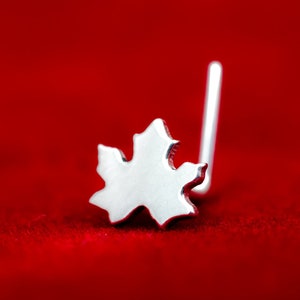 Maple leaf hand cut sterling silver nose stud. Plants lover gift. Tiny maple leaf stud. Canada gift. Nose piercing unique Canada.