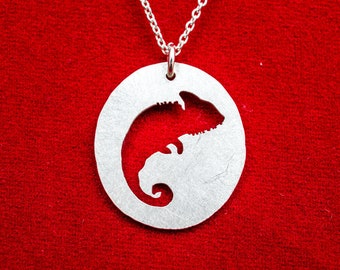 Silver Chameleon pendant. Lizard pendant. Chameleon necklace. Amazing silver necklace. Fashionable tiny pendant, best gift for lizard lover.