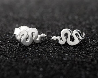 Snake silhouette hand cut 925 sterling silver stud earrings. Reptiles lovers gift. Tiny snake silhouette studs. Silhouette earrings.