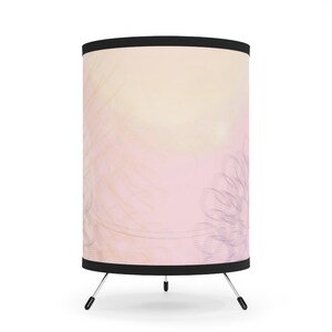 Tripod Lamp with High-Res Printed Shade, US\CA plug