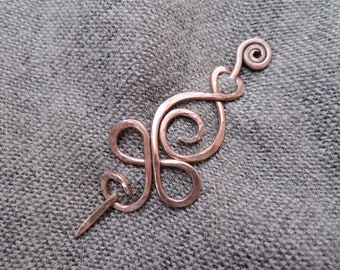 Yoga person shawl pin - Meditation -  Lotos pose spiritual pin - Buddhist monk hammered copper pin