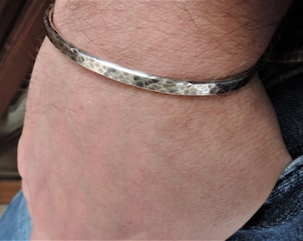 Hammered silver bangle mens or womens - Strong aged sterling silver cuff  bracelet - Simple minimalist jewelry