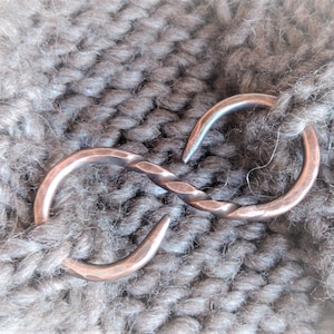 Infinity cardigan closure/fastener/clasp Copper Scarf shawl pin Double hook knitting accessory Simple minimalist shrug pin