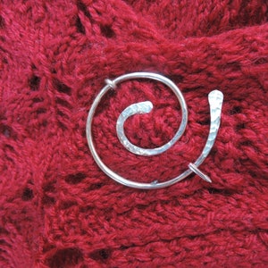 Silver shawl pin, scarf pin, hat pin, cardigan clip, wire wrap round spiral brooch Sterling silver Copper Minimalist Handmade image 5