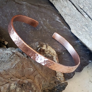 Copper cuff mens womens - Textured hammered unisex copper bracelet - can be customized