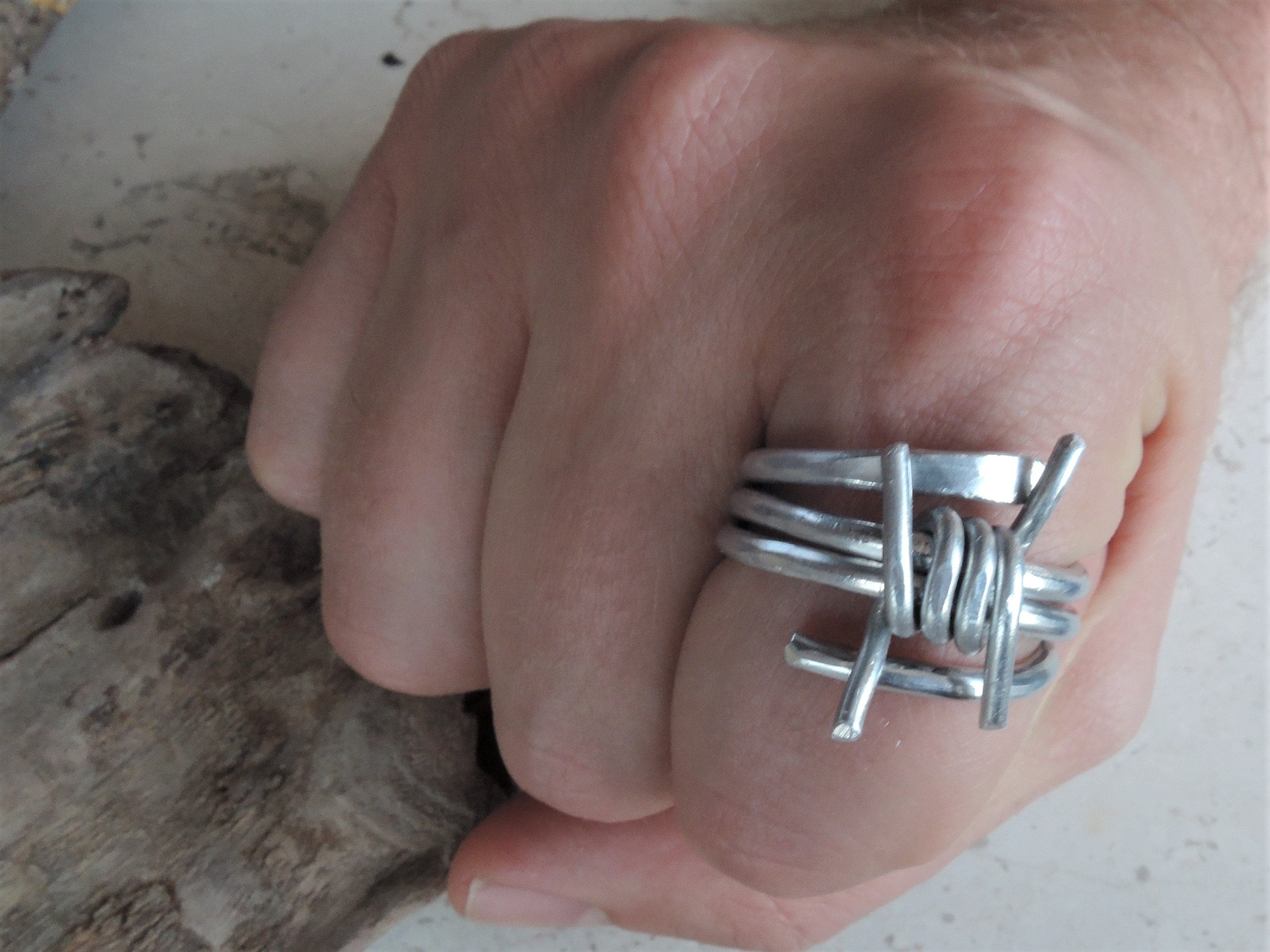 Mens wire hotsell ring
