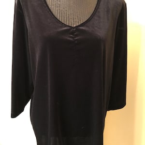 Vintage Caslon Size 1X Solid Black Velvet Pullover Scoop Neck Long Sleeve Tunic Top