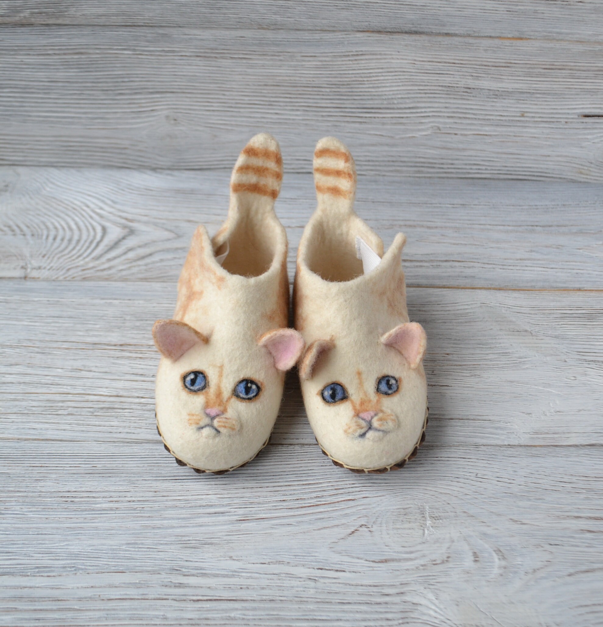 felt cat slippers
