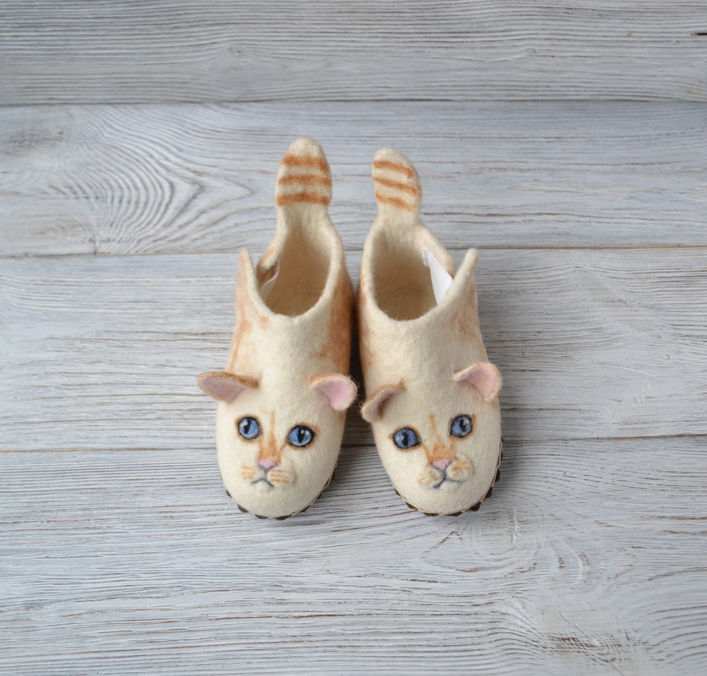 felt cat slippers