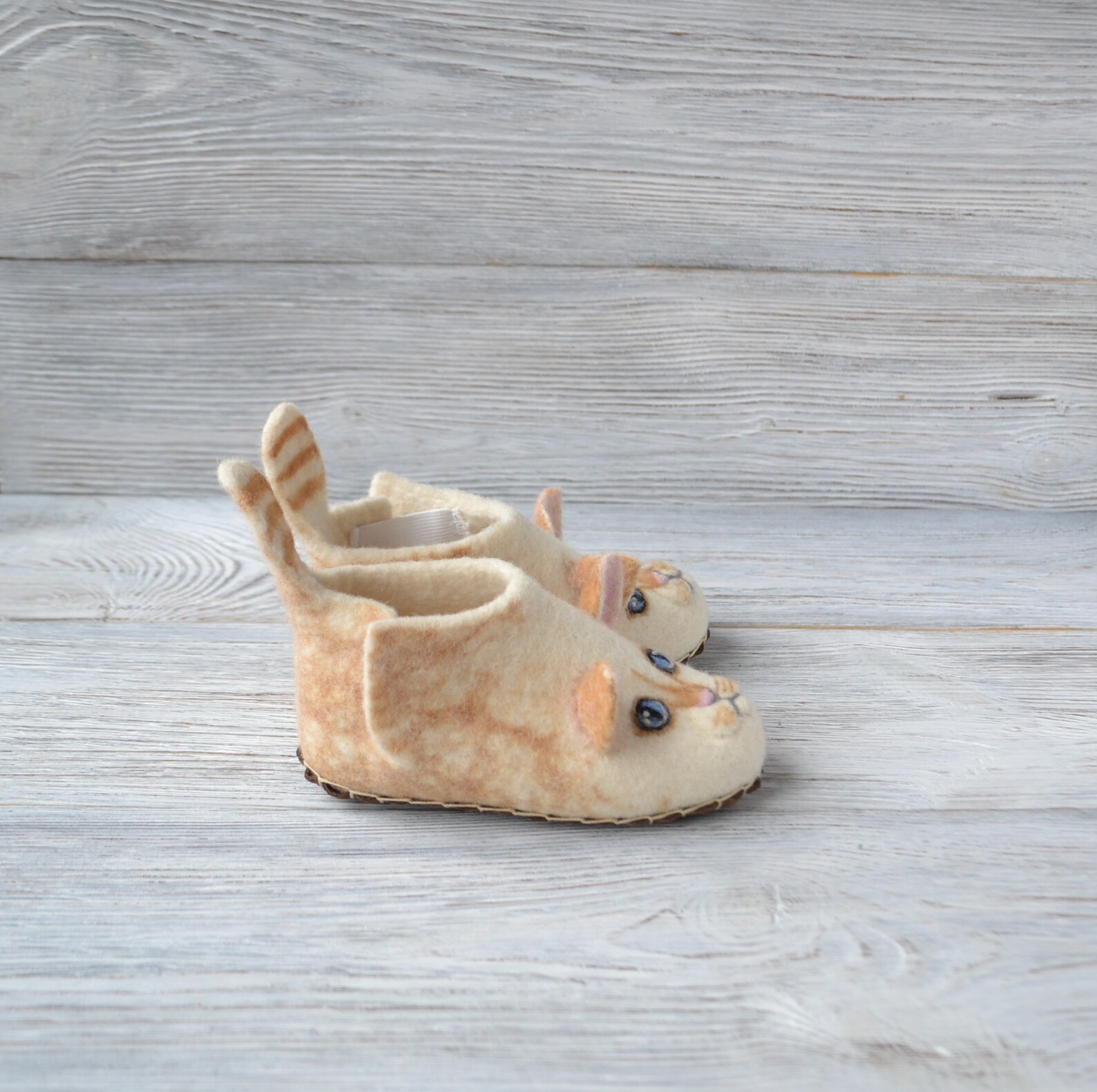 felt cat slippers