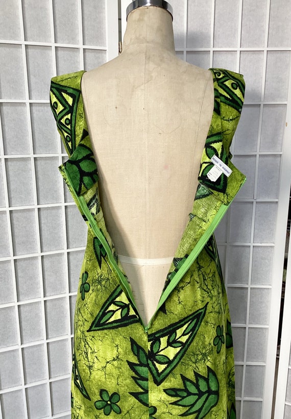 1960s Green Hawaiian Maxi Dress - image 8