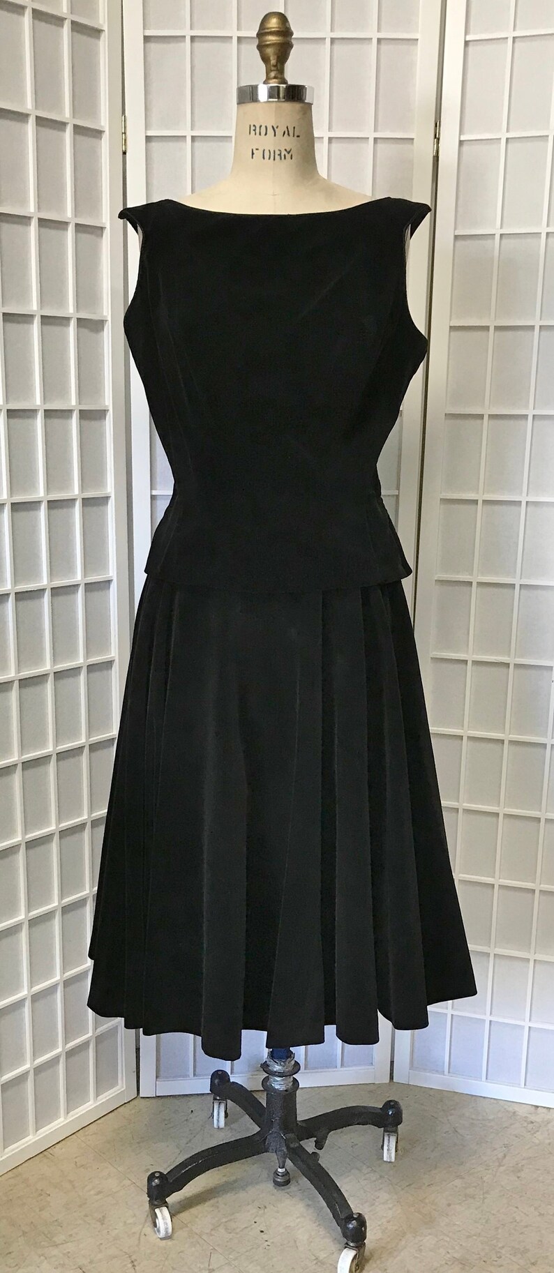 1950s 2-Piece Black Velvet Sleeveless Dress McArthur LTD