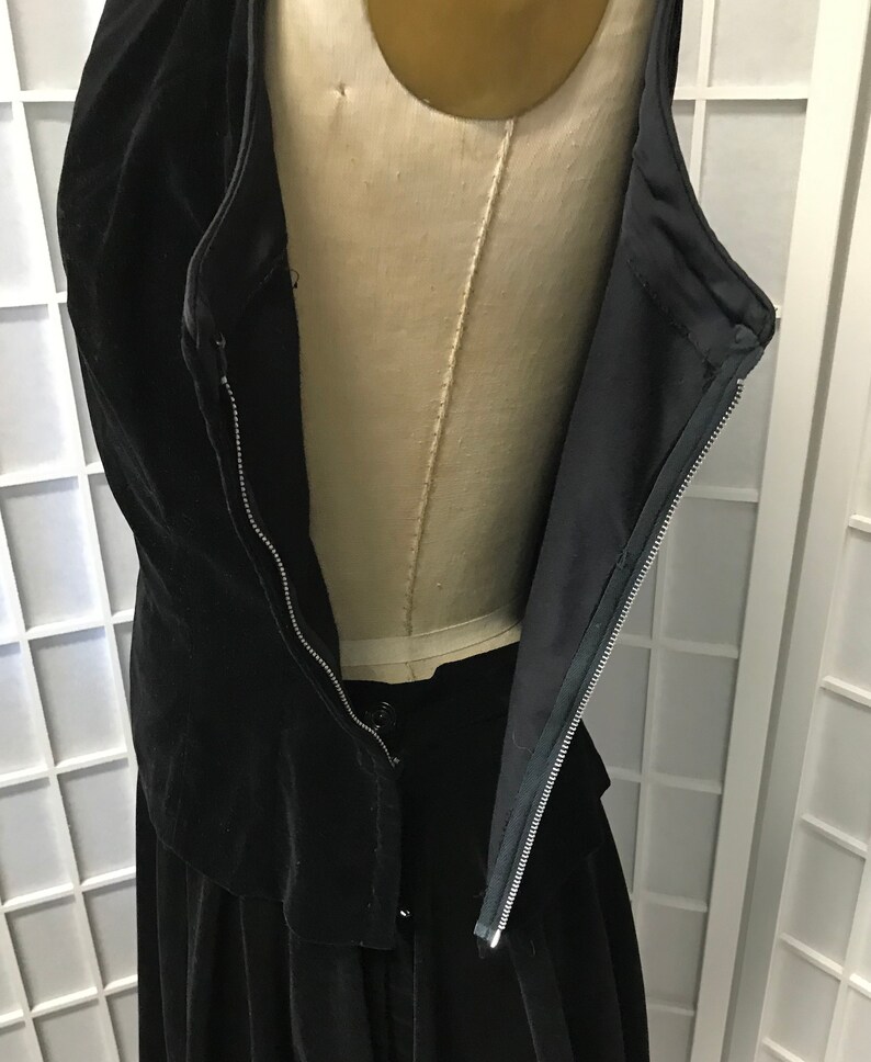 1950s 2-Piece Black Velvet Sleeveless Dress McArthur LTD