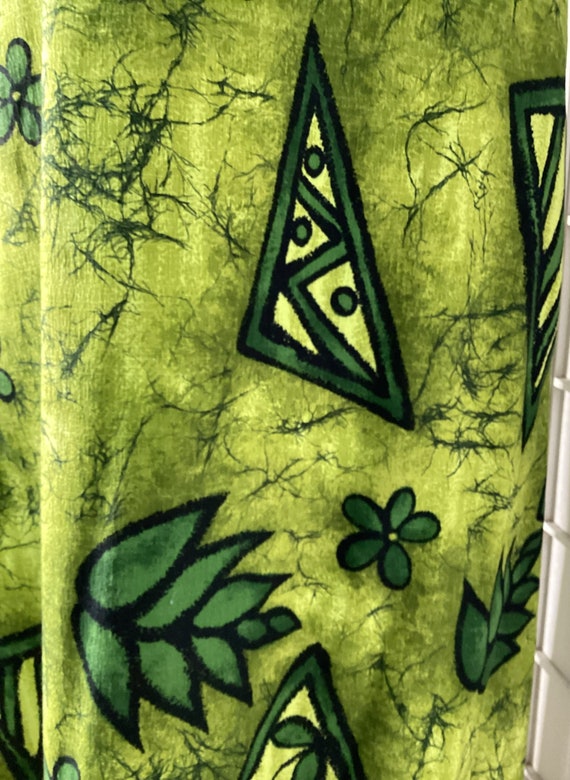 1960s Green Hawaiian Maxi Dress - image 6