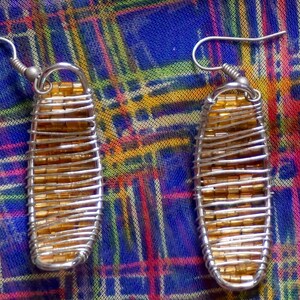 Gorgeous Vintage 90s Boho Golden Yellow Beaded Wire Wrap Dangle Earrings. Lovely Vintage Bohemian 90s Golden Yellow Beaded Dangle Earrings. image 5