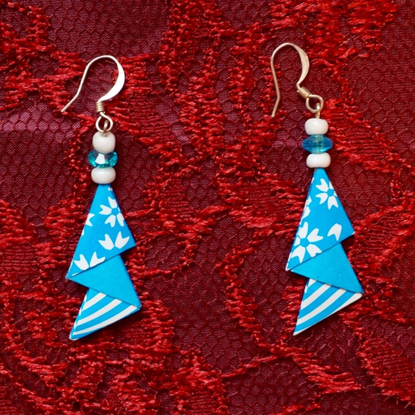 Adorable Unique Vintage 90s Bright Sky Blue Origami Earrings. Super Cute Unique Vintage 90s Japanese Origami Artsy Earrings.