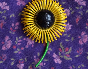 LLYANZ Handmade Color Enamel Lavender Yellow Daisy Flower Brooch and Pin