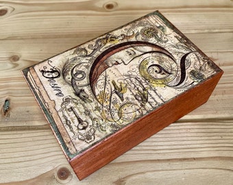 Hand decorated wooden pine jewellery box with magnetic closure - decoupaged wooden box -handmade box- little pine box