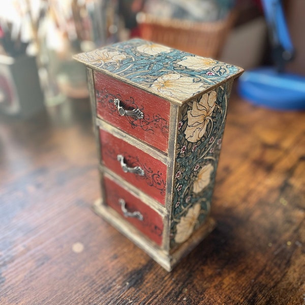 William Morris Tulips -Unique mini drawer-Hand decorated wooden drawer-desktop drawer-Jewellery box-unique box-decoupaged drawer-Art Nouveau