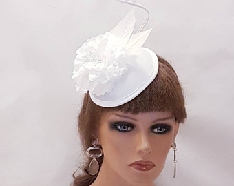 Fascinator Hat #Bridal hat Fascinator White Ivory 4050s Quill Feather Hat Wedding Race Cocktail TeaParty lady Ascot Hat Bridal Headpiece