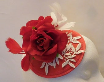 Fascinator hat 40s50s Red Hat fascinator #Red hat fascinator Race,Cocktail hat, Ladies day,Ascot hat Red Rose Floral  and feather hathat