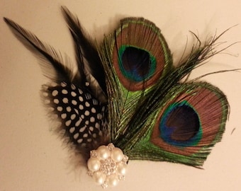 1920s Peacock Feather Fascinator,  sparkly Crystal Pearl Brooch Blue Green hair Clip #Gatsby headpiece, #Bridal Bridesmaids fascinator clip