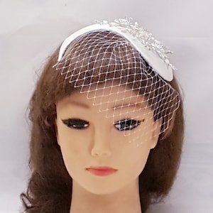 BRIDAL FASCINATOR hat White or Ivory wedding #fascinator bridal headpiece 2Pc Mini Bridal birdcage veil & Headdress,Bridal Hat fascinator