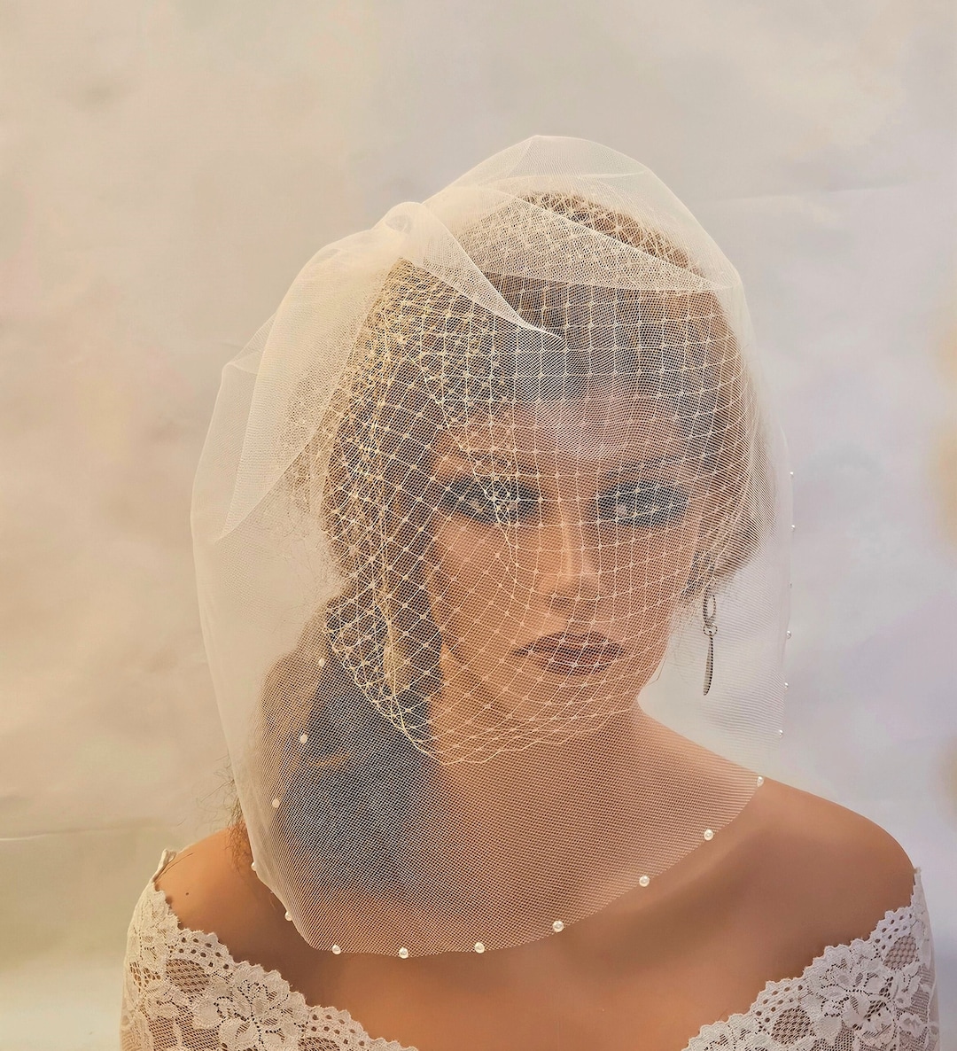Bridal Birdcage Veil: French Netting & Tulle, Pearls or  display picture 3